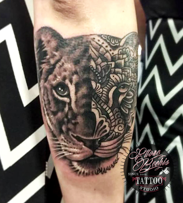 Lioness tattoo,miami tattoo shops,tattoo shops in miami beach,best tattoo shops in miami,fine line tattoo miami,miami tattoo artists instagram
