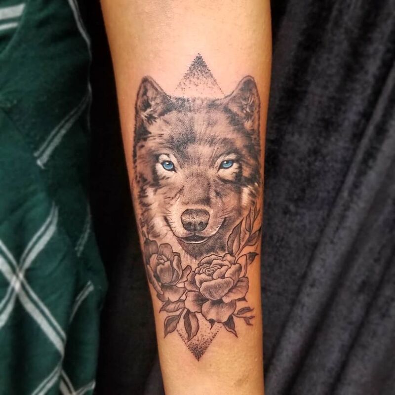 Wolf tattoo done at Overlord Tattoo Studio Miami Beach
